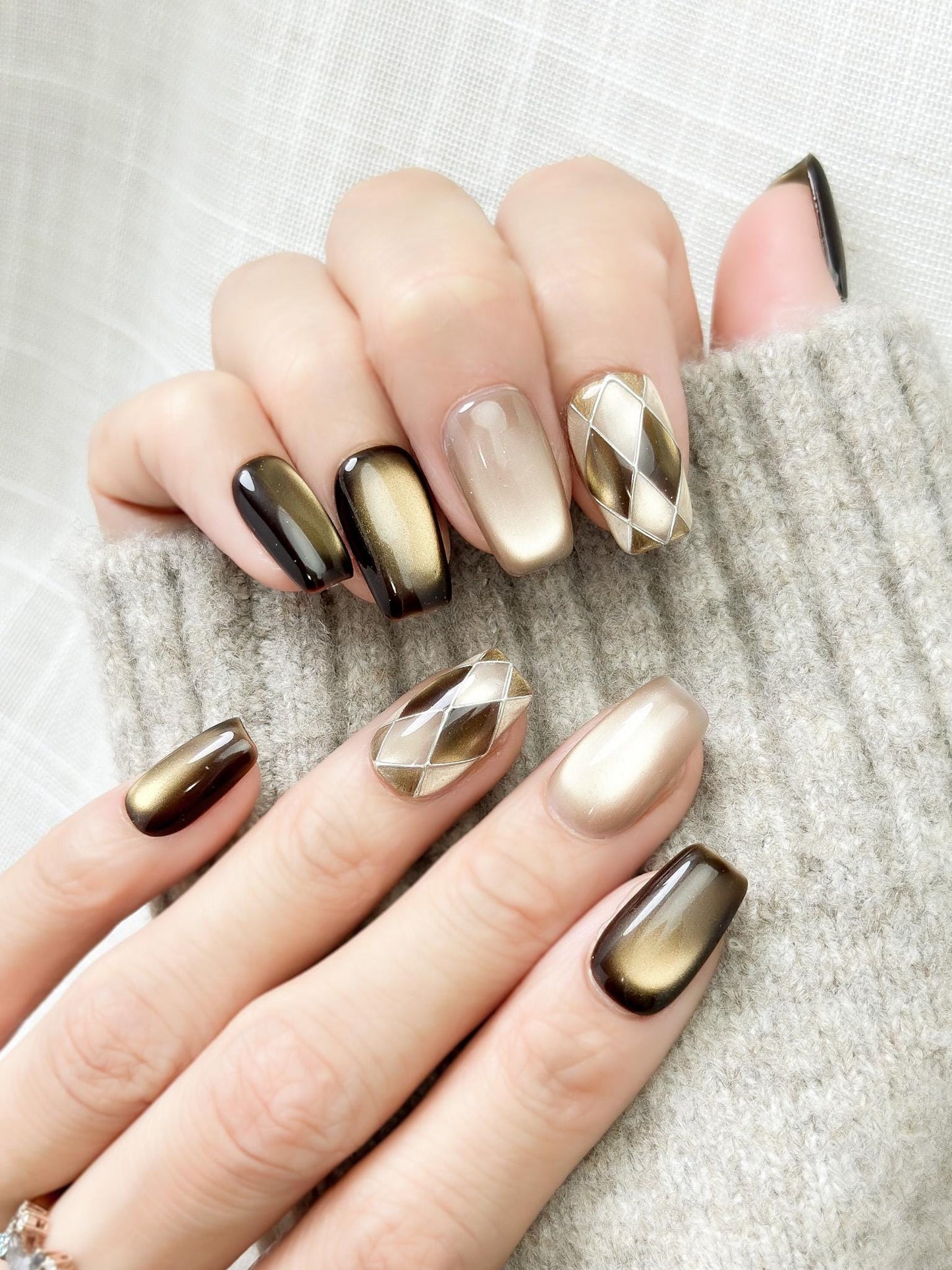 Cocoa Cashmere | Luxury Press On Nails | Cocoa Brown Cat Eye Argyle Accent